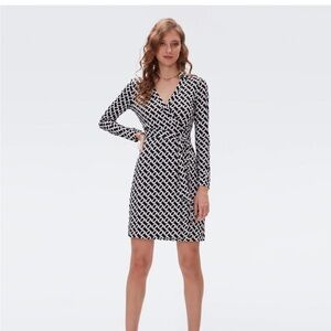 Diane von Furstenberg Jeanne dress size 4 100% silk